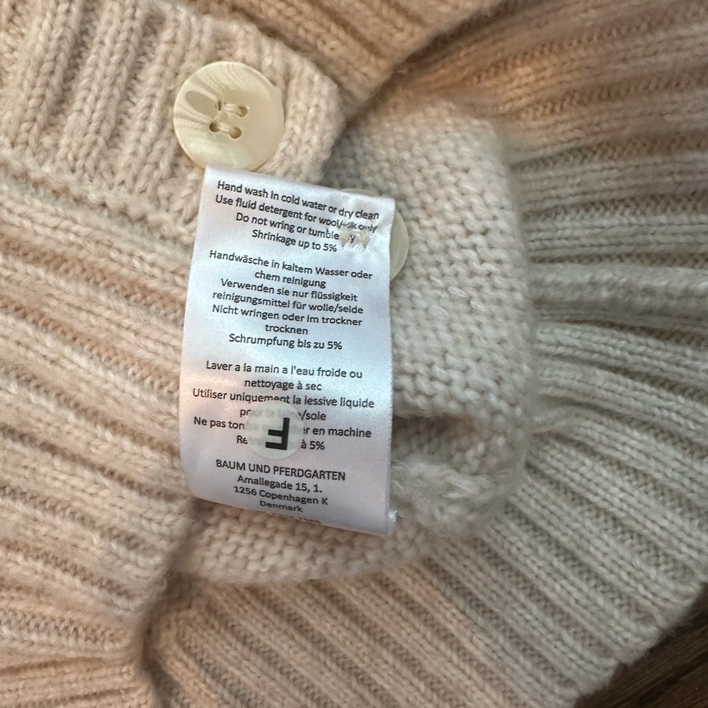 Baum und Pferdgarten Cardigan Sweater - Picture 8 of 8